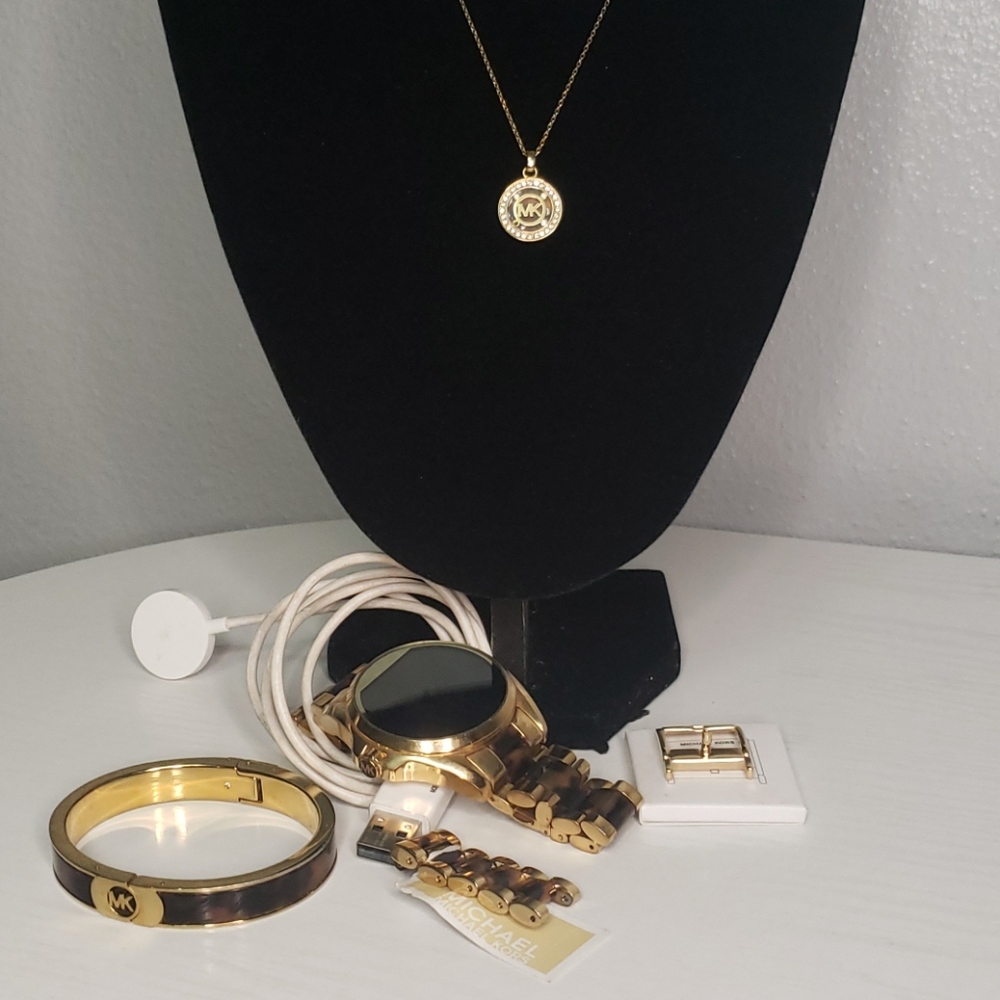 Michael kors watch/bracelet/necklace/charger